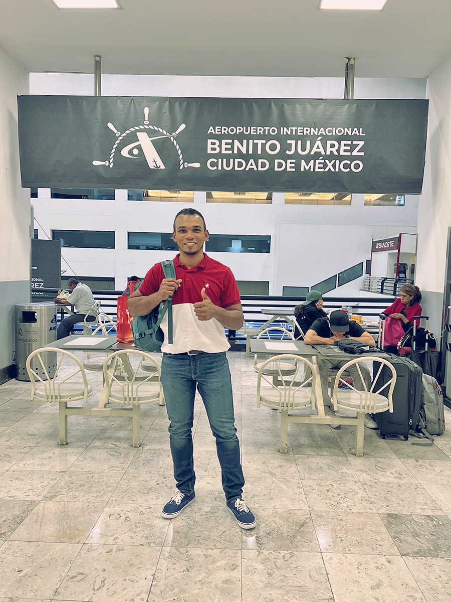 Orlando relajado después de los trámites