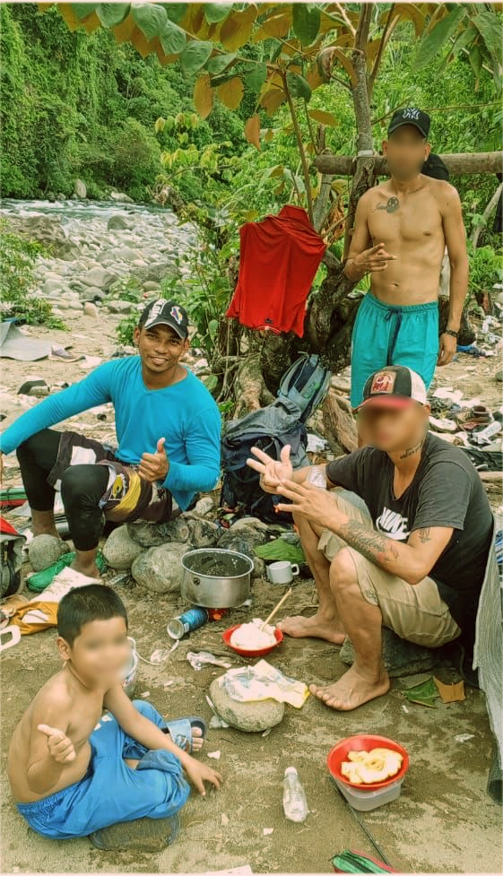 Orlando Peña cruzando la Selva del Darién